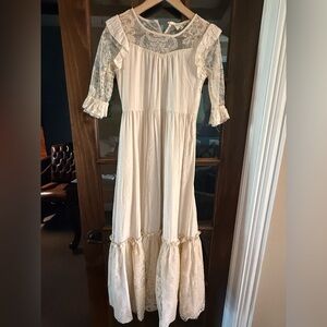 Elegant Cream Lace Kids Formal Dress